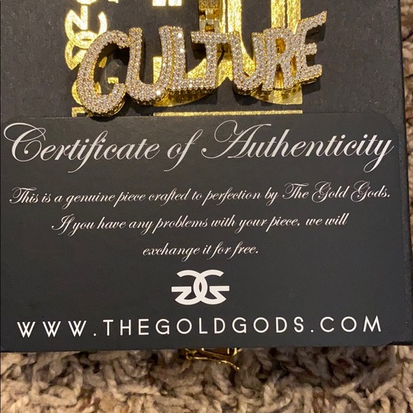 YRN X GoldGods “Culture” chain - Picture 2 of 3